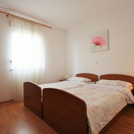 Apartment Bilic With Balcony Porec Esterno foto