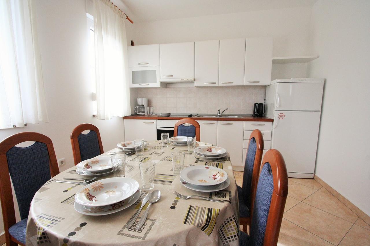 Apartment Bilic With Balcony Porec Esterno foto
