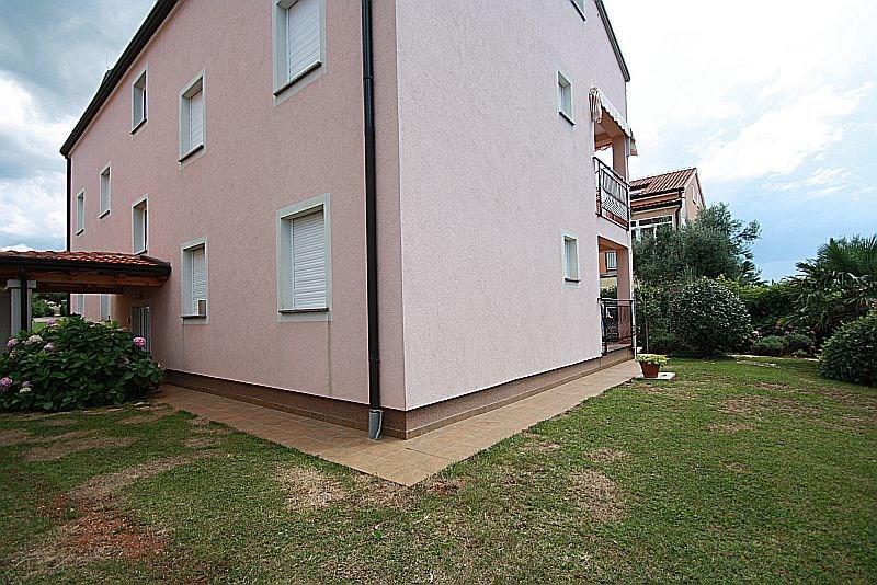 Apartment Bilic With Balcony Porec Esterno foto
